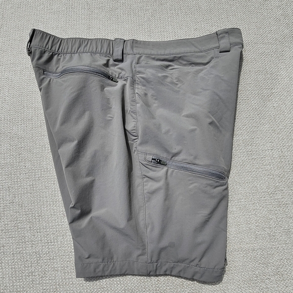 Alaskan Hardware Men's Grey Athletic Shorts Lightweight with zip pockets Size 36 - Picture 6 of 13